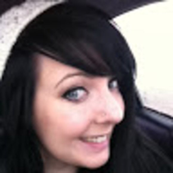 Meet your Posher, Jillian - Picture 1 of 1